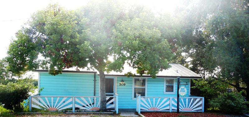 Rains Cottage in Cedar Key Let us be your home away from home